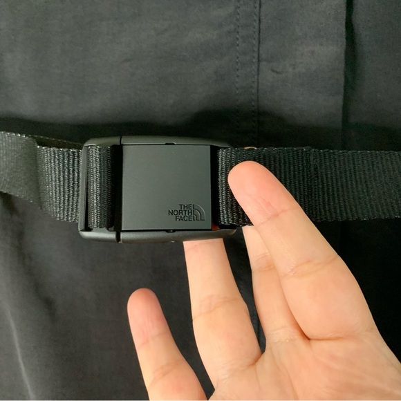 The north face womens black class v belted ss 100% nylon dress XL - Picture 4 of 9